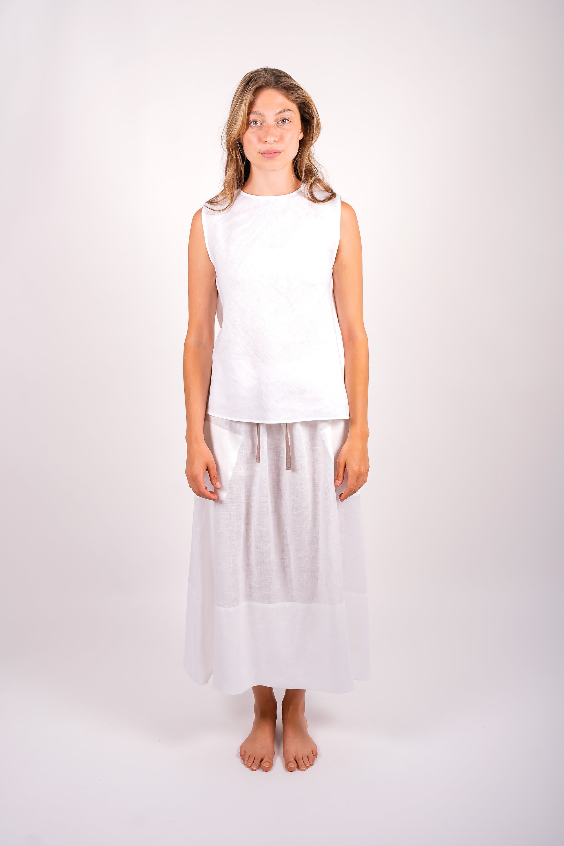 sleeveless-top-sustainable-linen-white-american-made-front-view