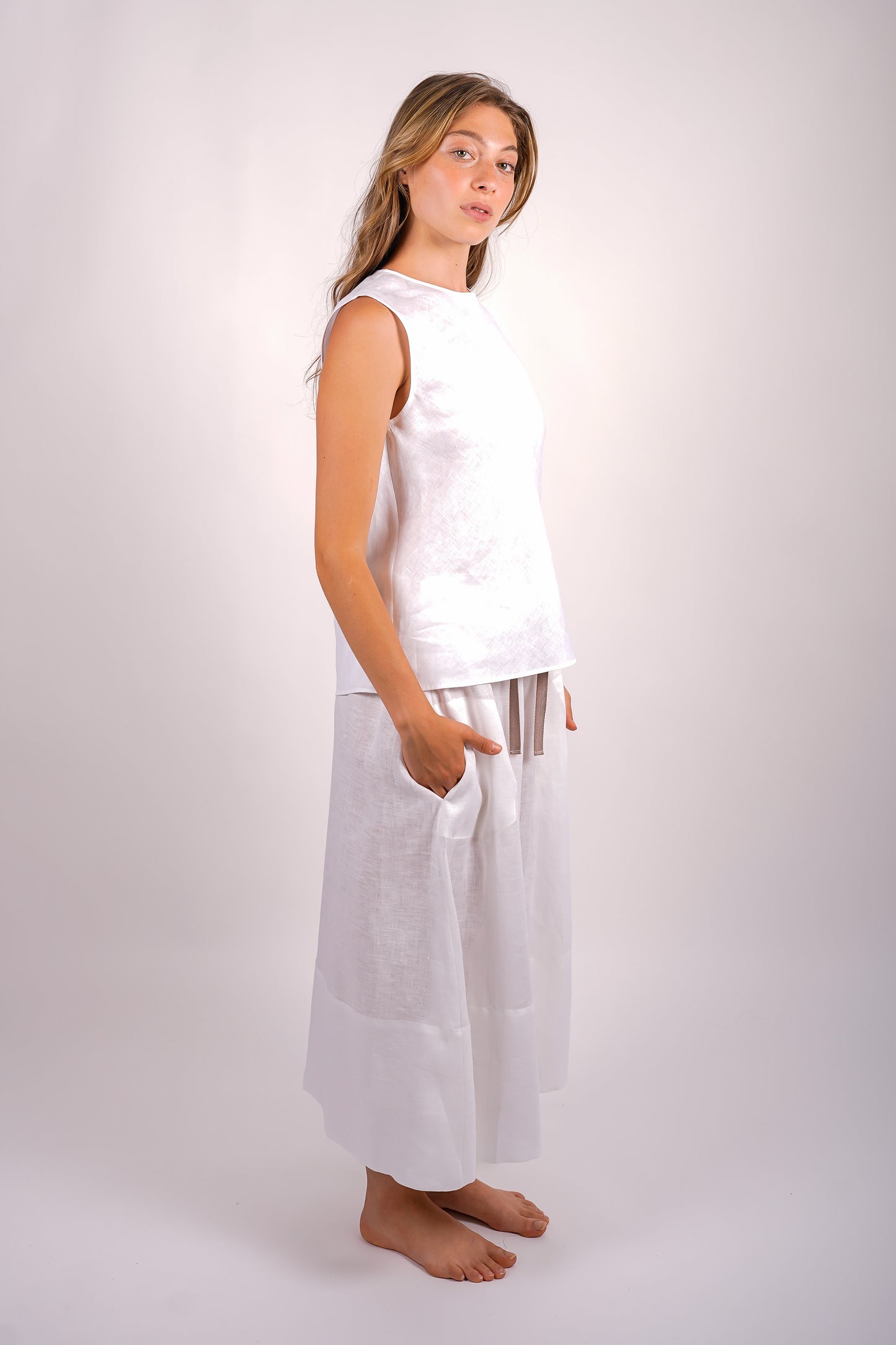 sleeveless-top-sustainable-linen-white-american-made-side-view