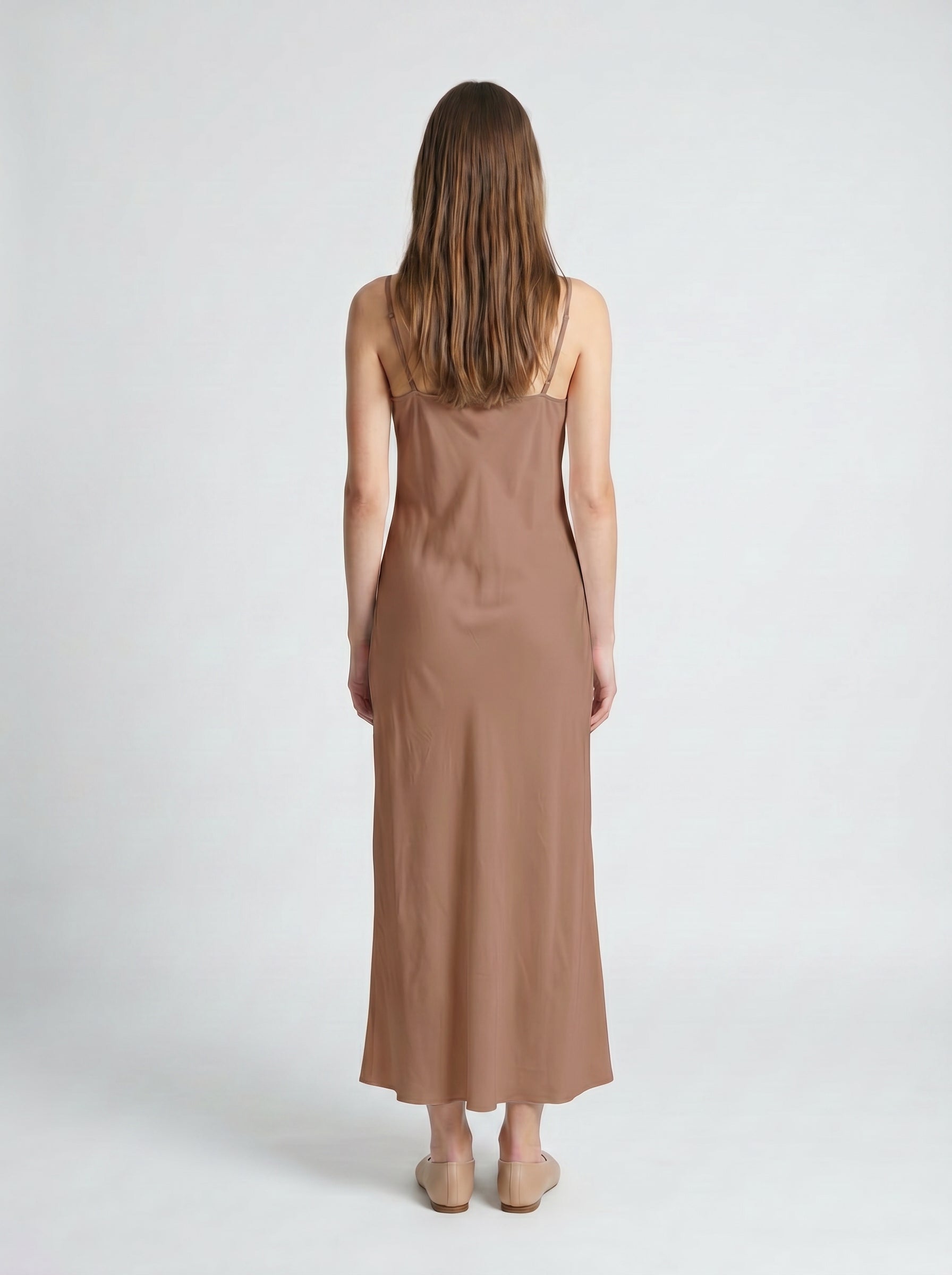 LONG SLIP / ORGANIC SILK CREPE DE CHINE/ MOCHA